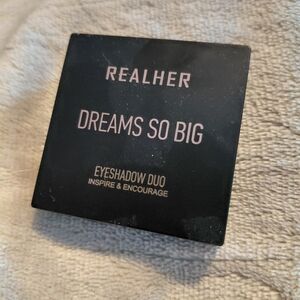 RealHer Dreams So Big Eyeshadow Duo